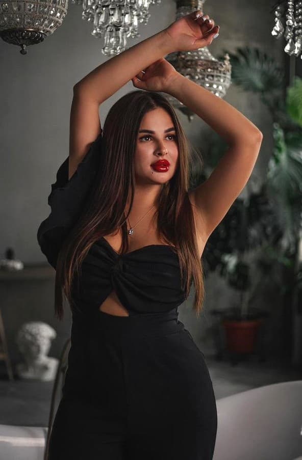 Kira (24) — portret in Rotterdam