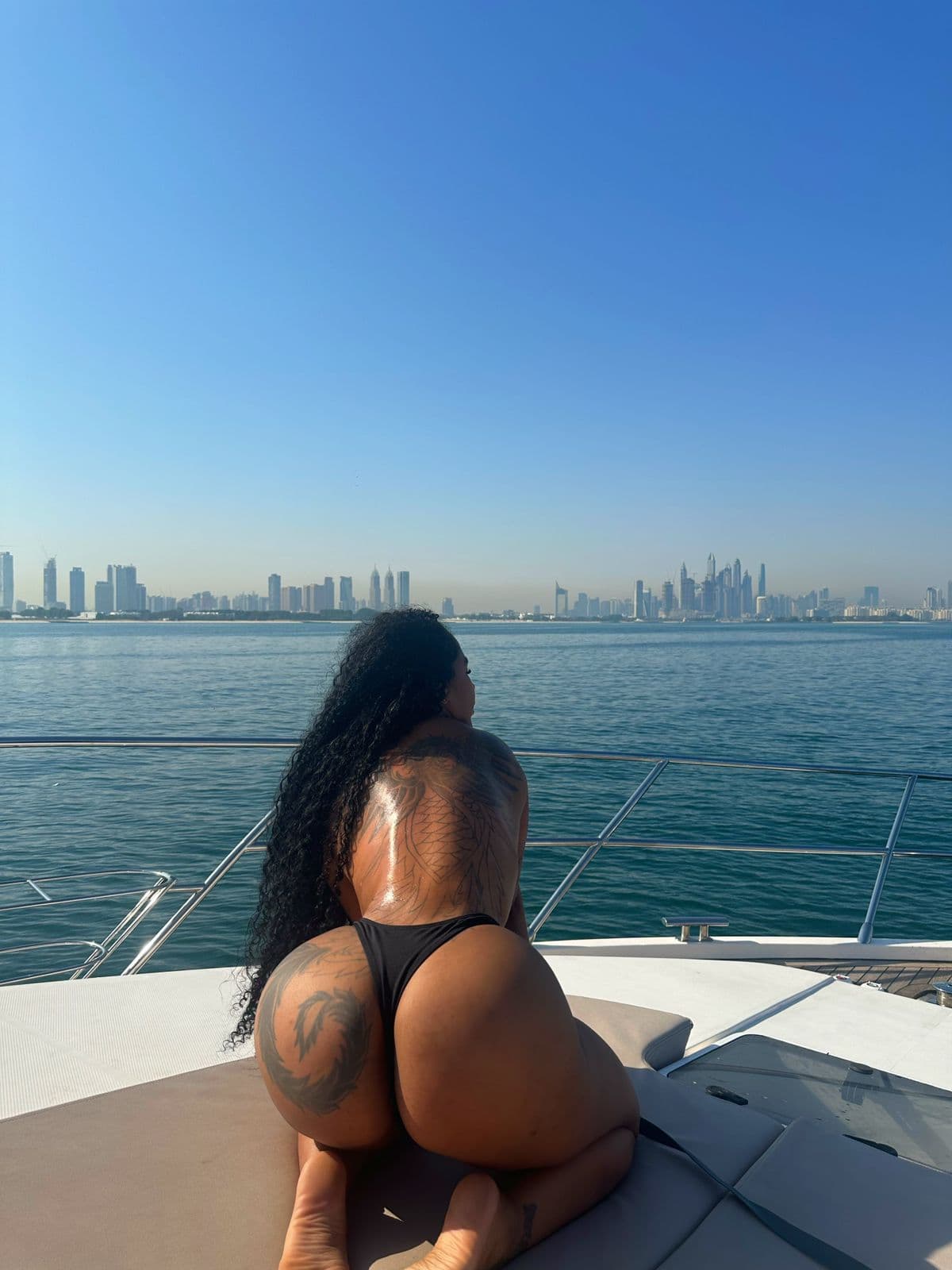 Ayarla, 24 — foto 7 in Rotterdam