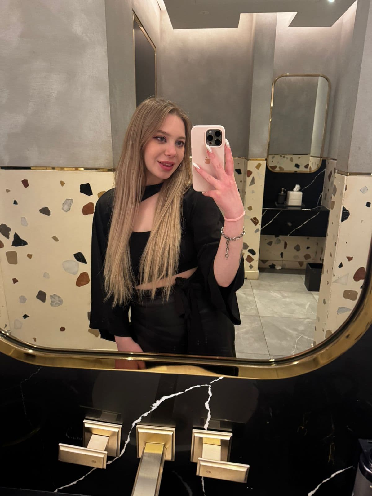 Miya, 23 — foto 9 in Eindhoven