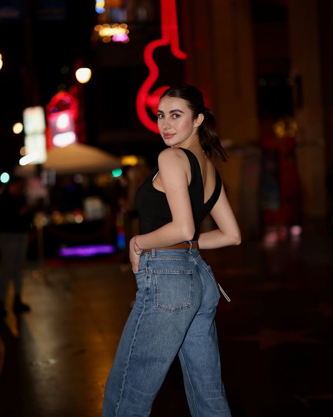 Penelope, 23 — escort in Arnhem
