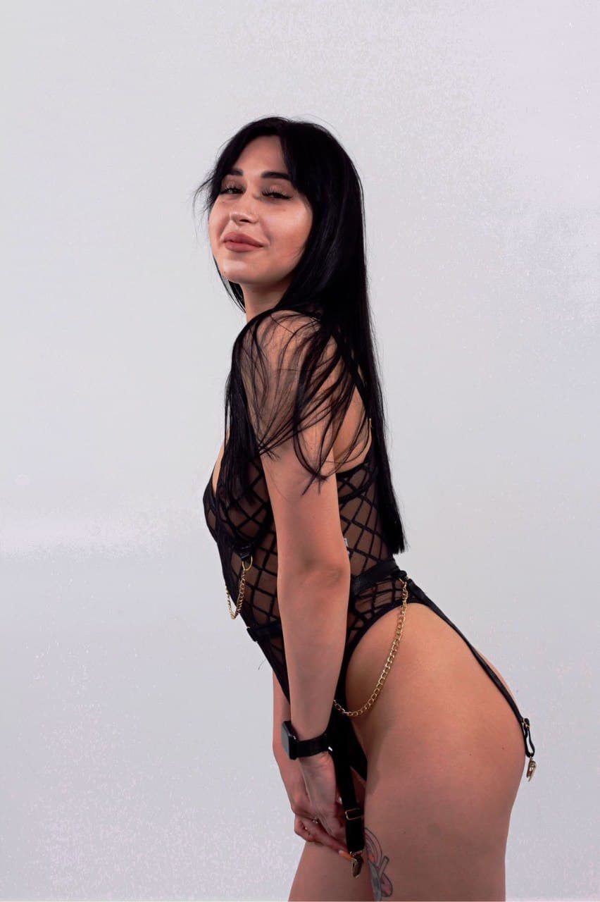 Nelli Nijmegen escort — foto 5