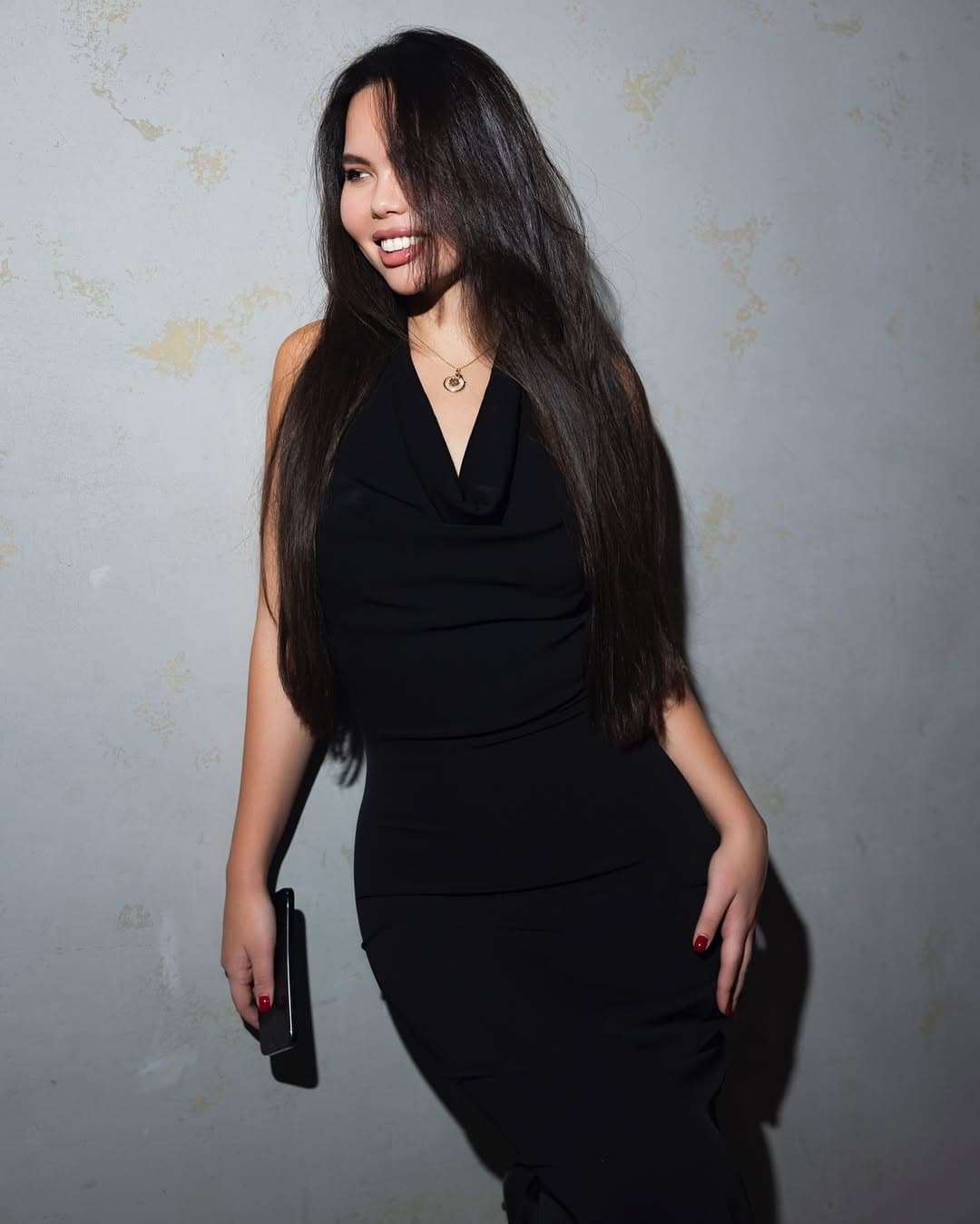 Adeline, brunette vrouwelijke escort Enschede