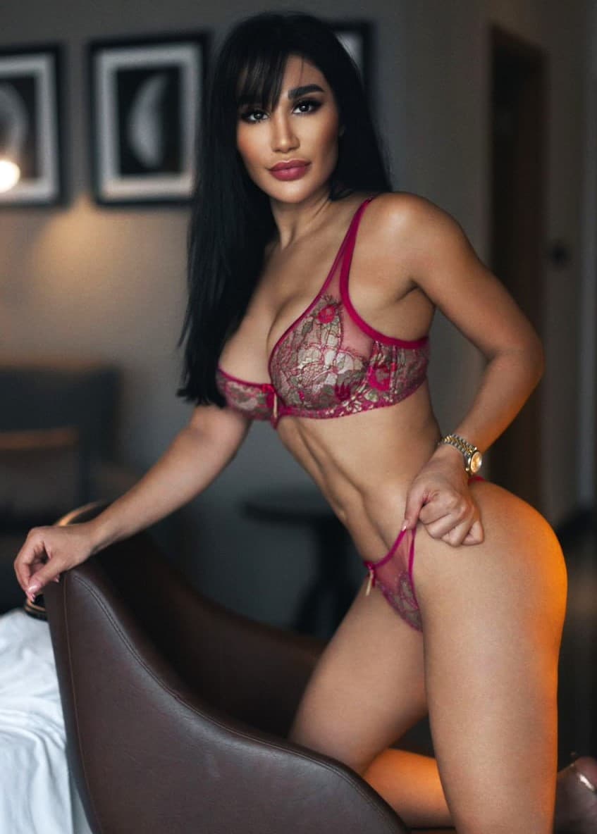 Escort Mariyam portret, Den Haag