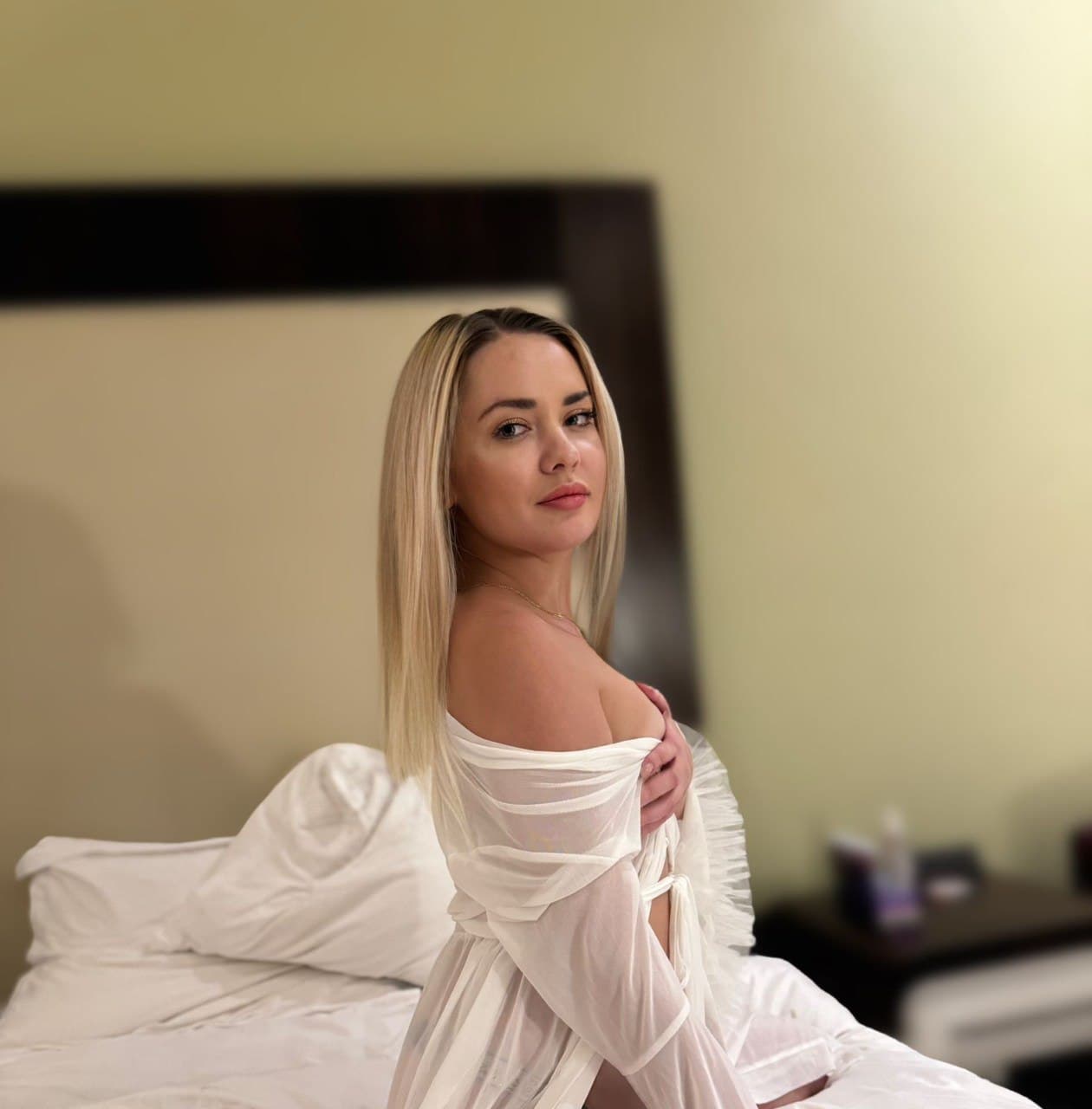 Katrina, blonde slanke escort Nijmegen