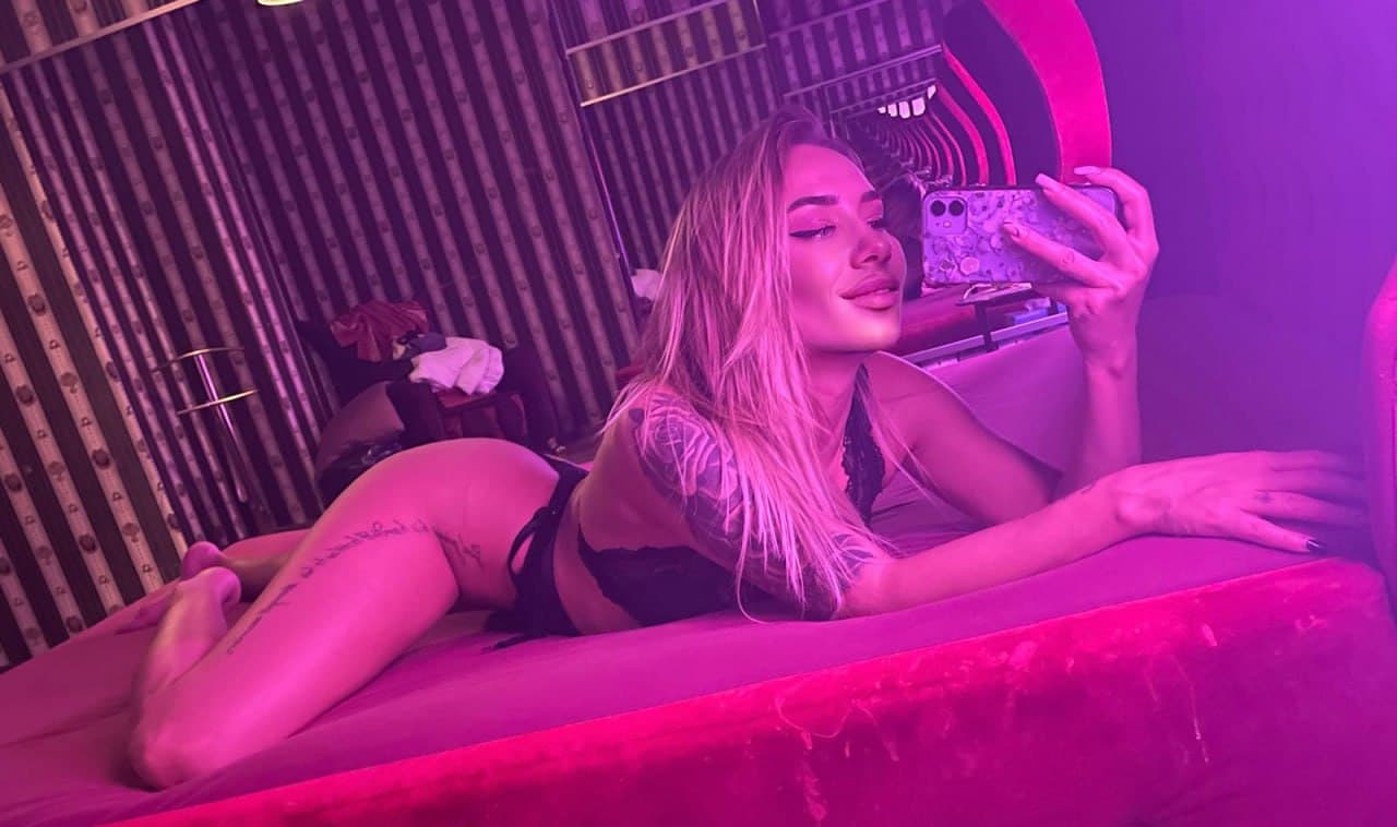 Kindi (32) | Rotterdam escort