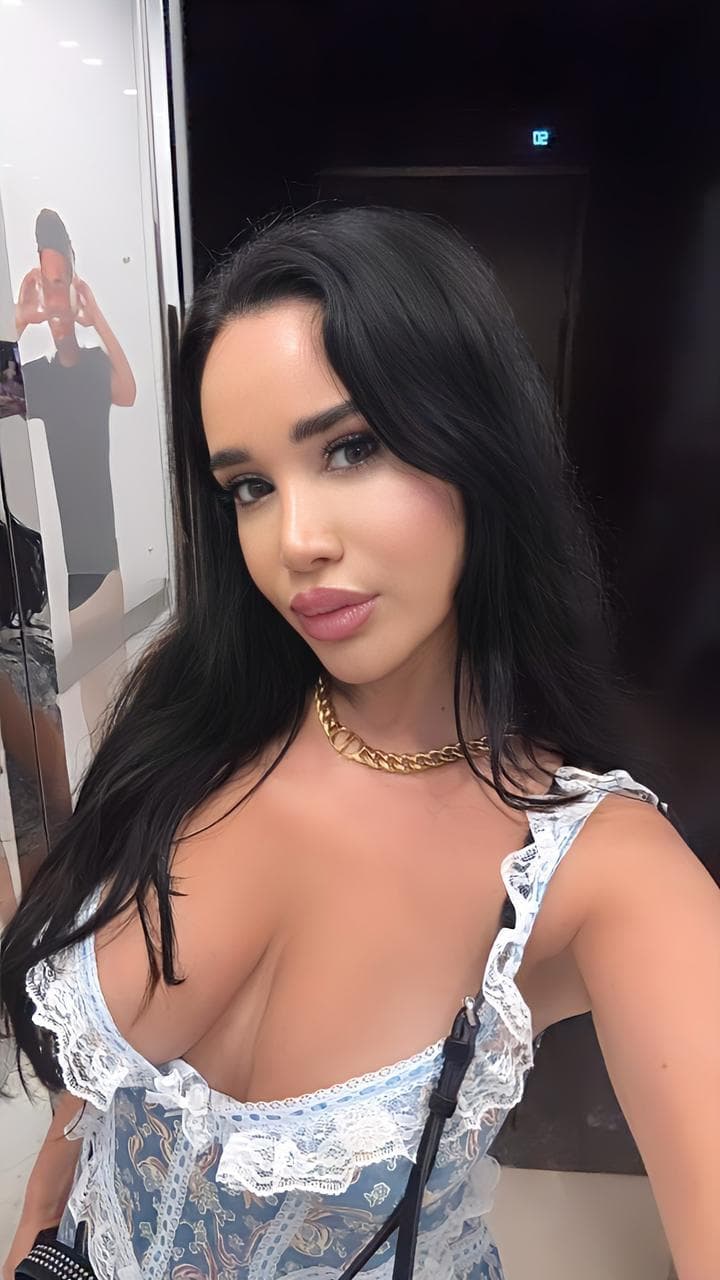 Zeynep Rotterdam escort — foto 9