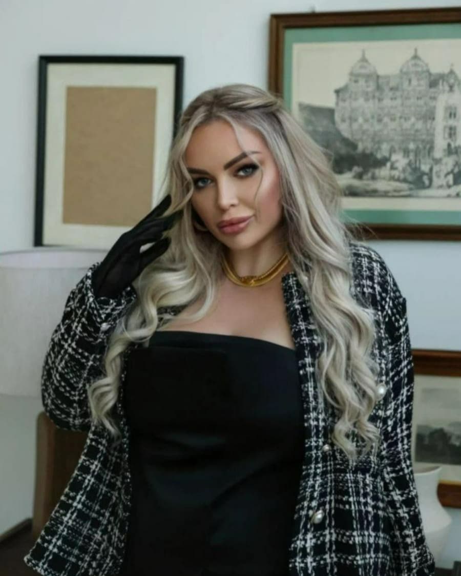 Irma (28) — portret in Rotterdam