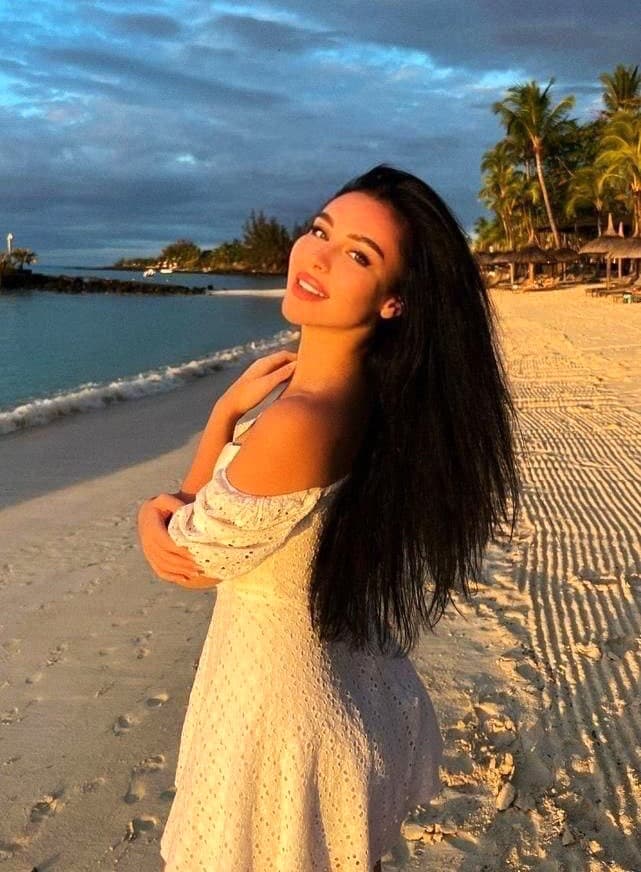 Lina Tilburg escort — foto 3
