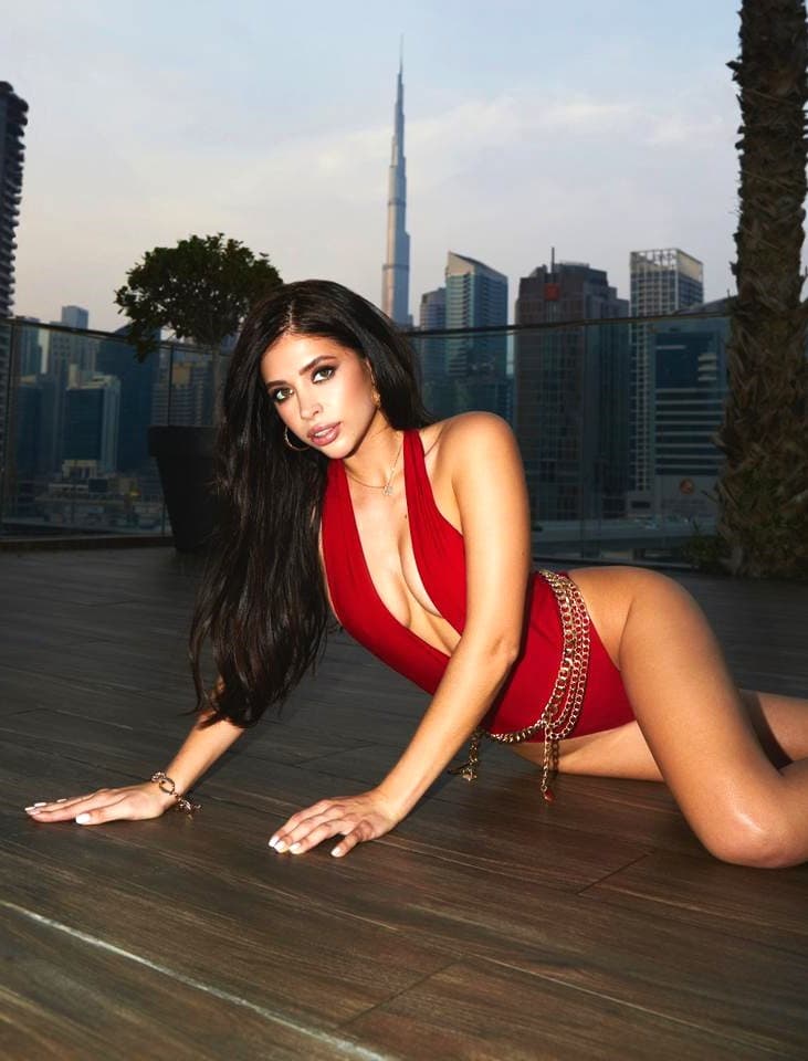 Lana (22) — portret in Almere