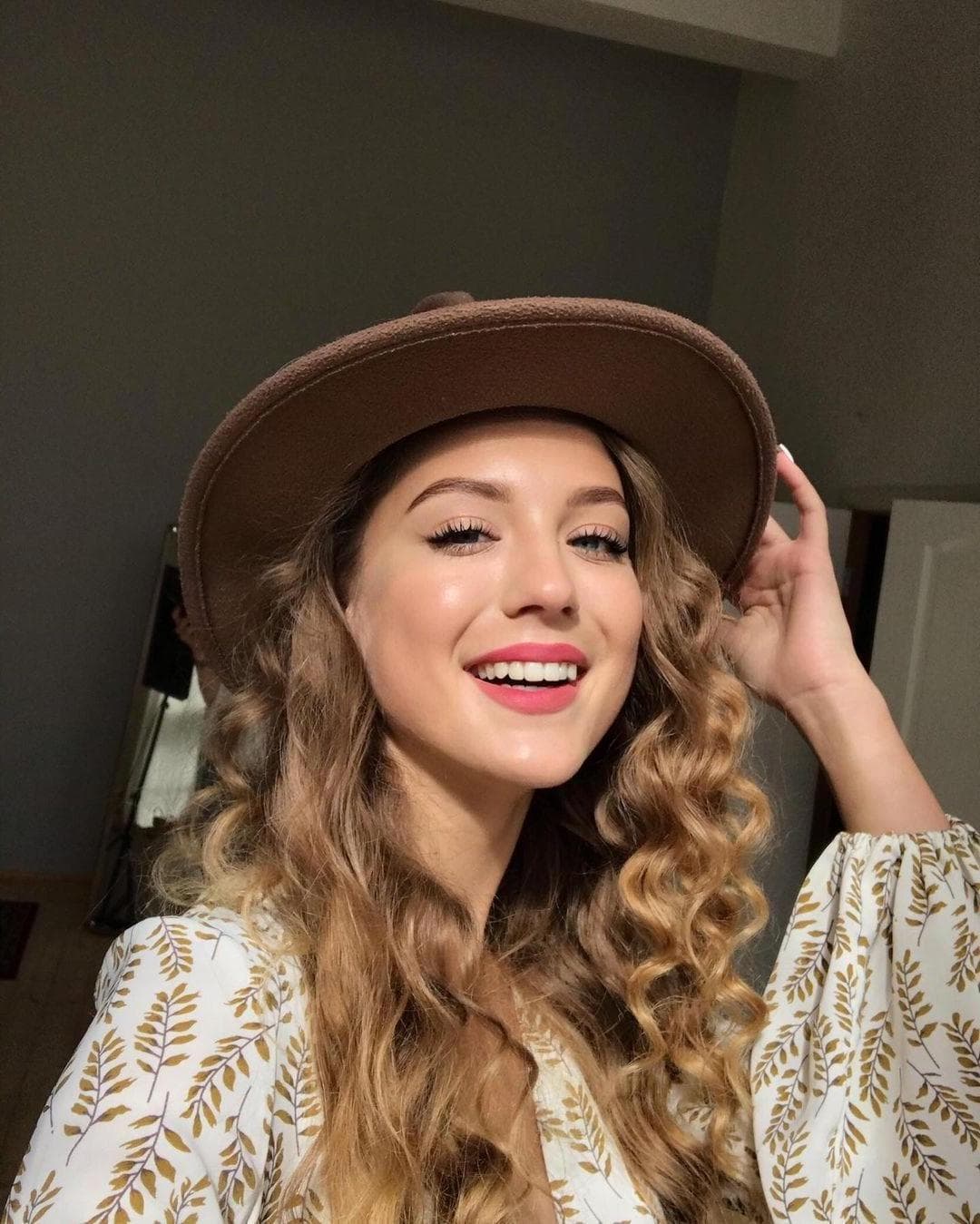 Audrey (21) — portret in Den Haag