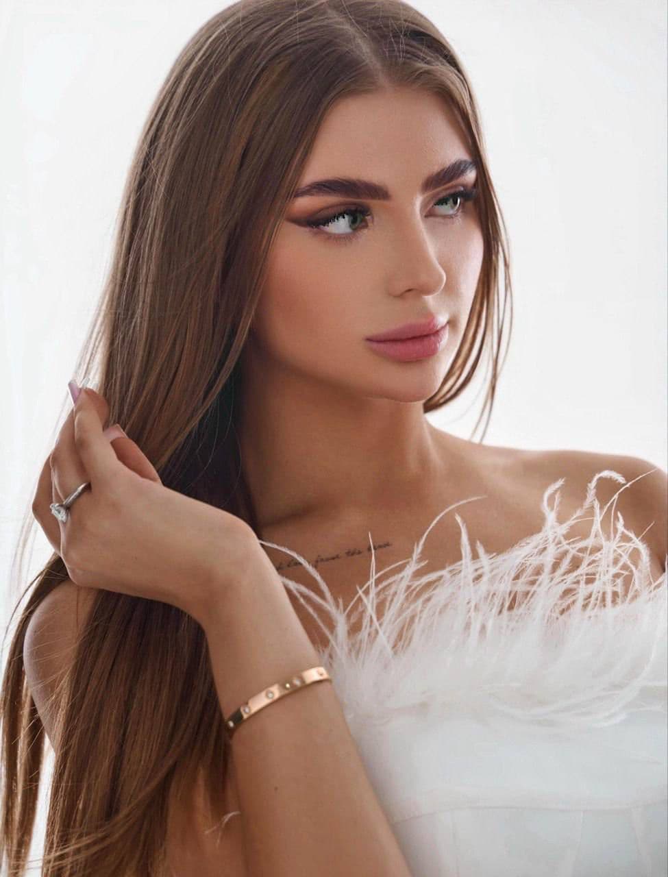 Escort Polina portret, Rotterdam