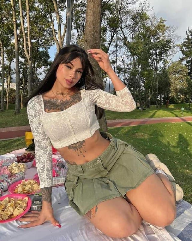 Lim, 25 — foto 3 in Tilburg