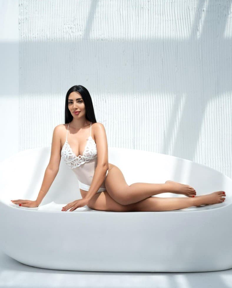 Zuleyha, 25 — foto 4 in Den Haag