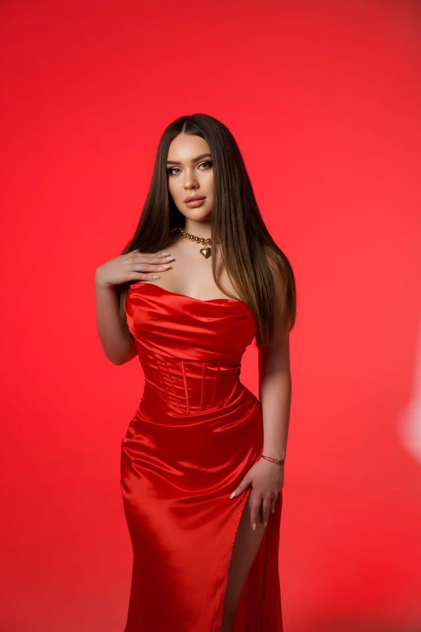 Ksenya, 23 — escort in Amsterdam