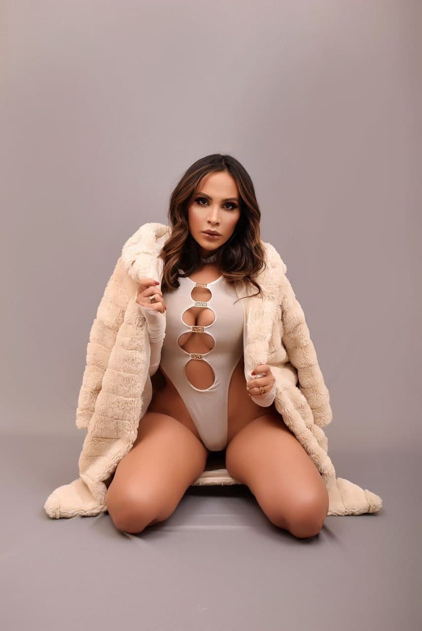 Escort Iza (Amsterdam) — afbeelding 7