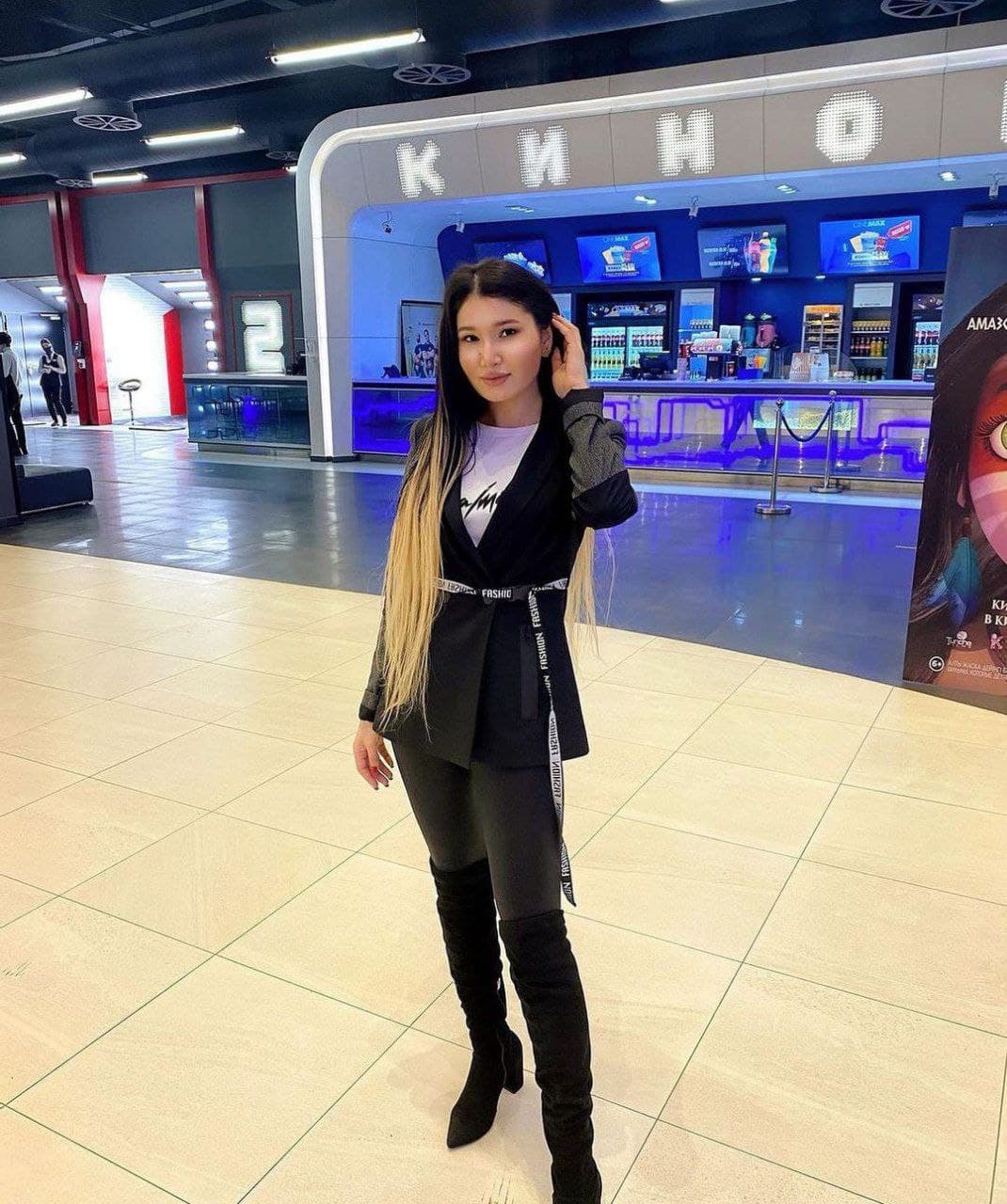 Escort Meyzi (Rotterdam) — afbeelding 3