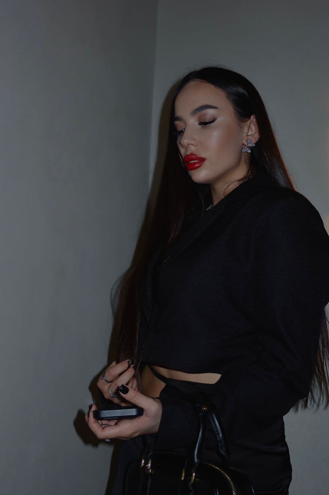 Teona, brunette slanke escort Amsterdam