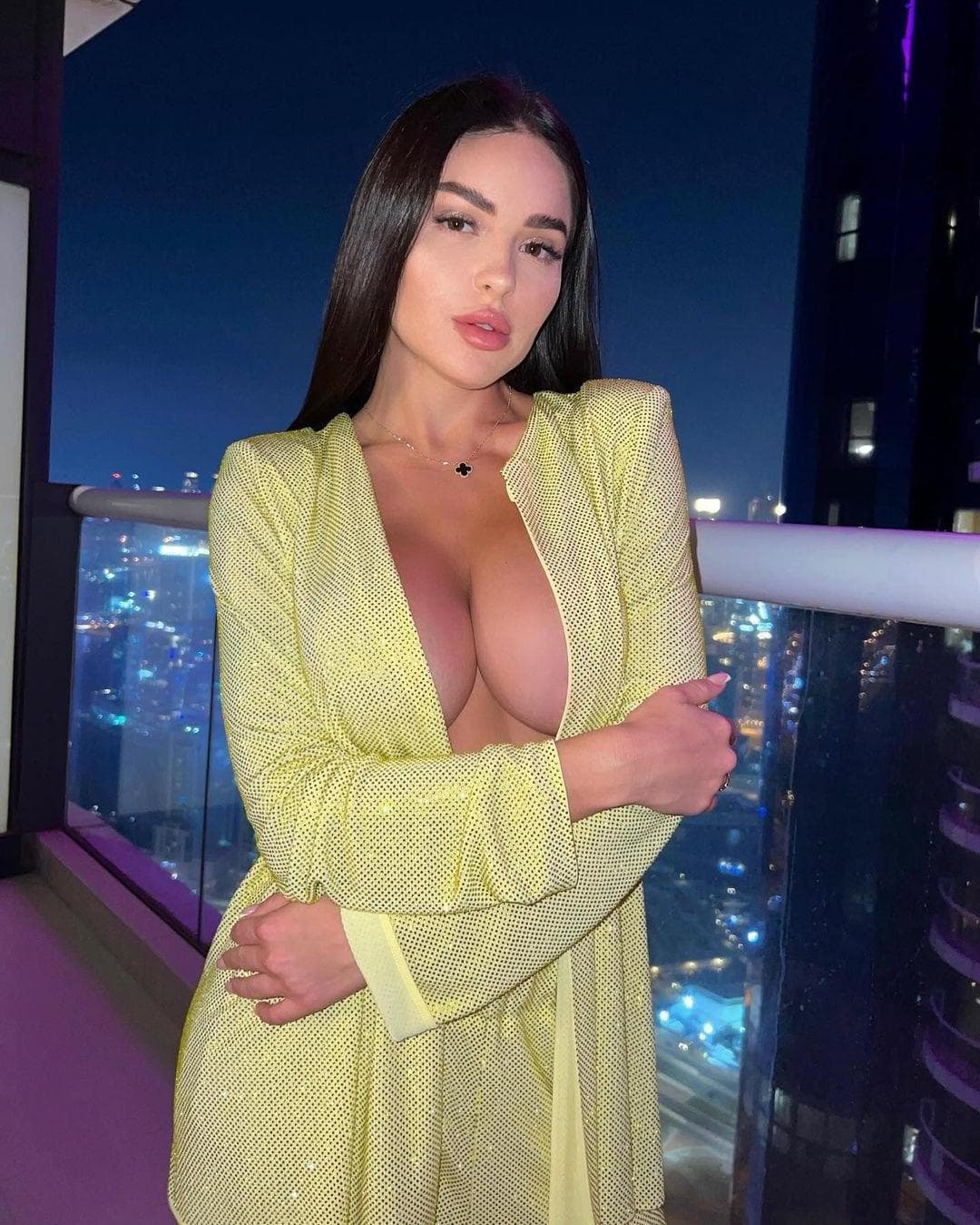 Ellie — 23-jarige escort in Amsterdam
