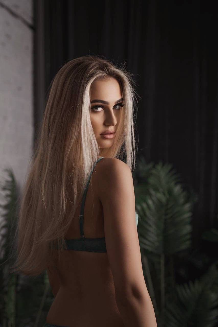 Solenne Amsterdam escort — foto 5