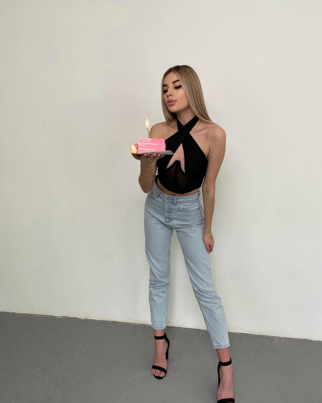Adele, 23 — escort in Rotterdam