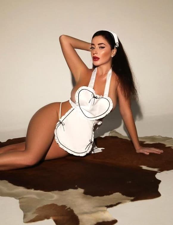 Petra Den Haag escort — foto 4