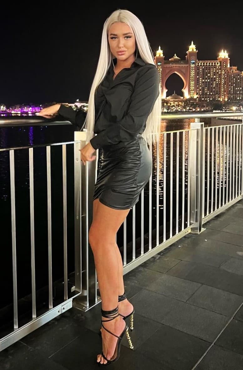 Carolina, blonde fitte escort Arnhem