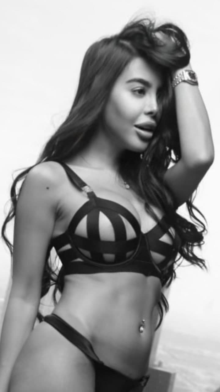 Nina Amsterdam escort — foto 3