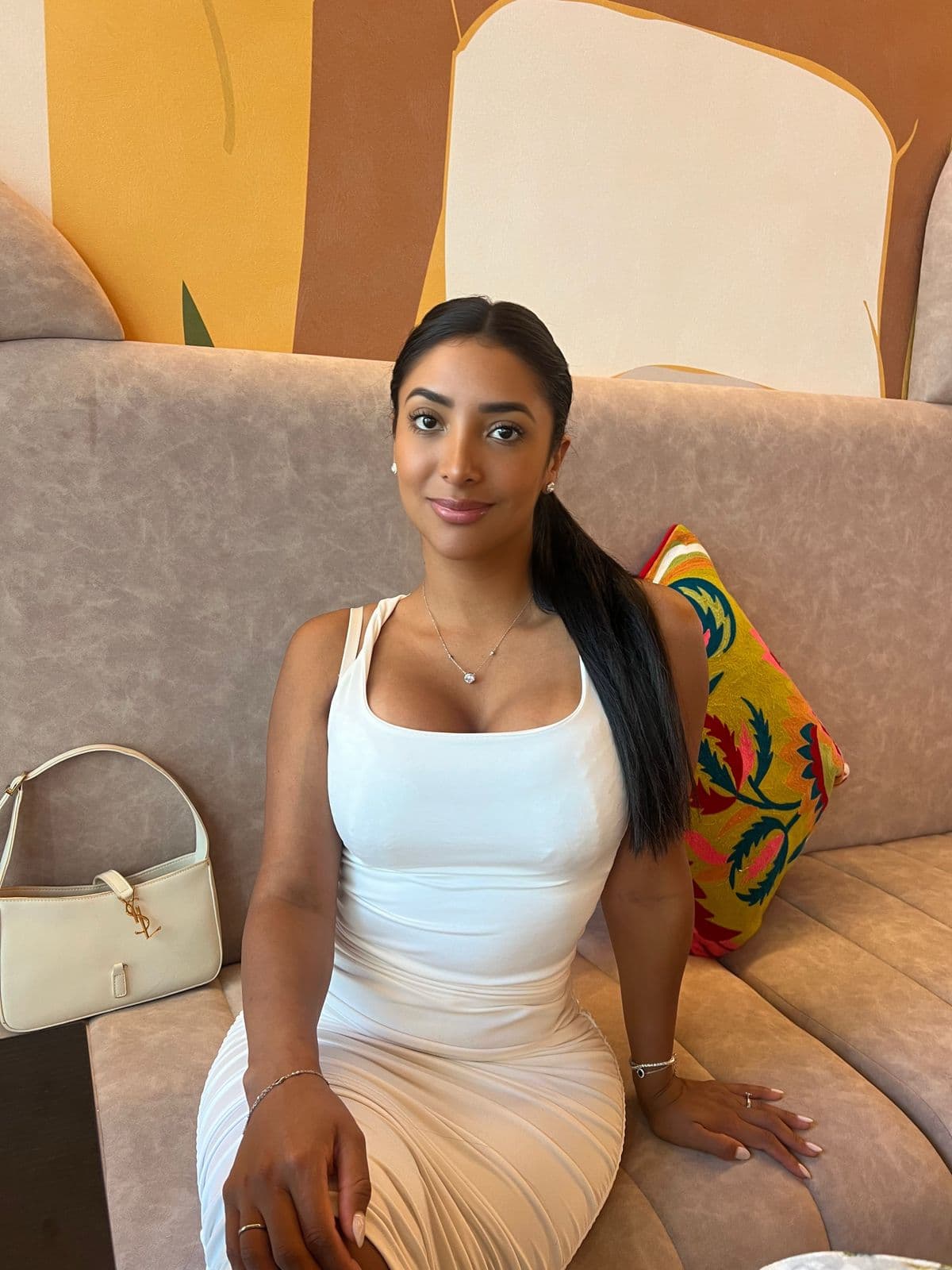 Nina, 31 — escort in Eindhoven