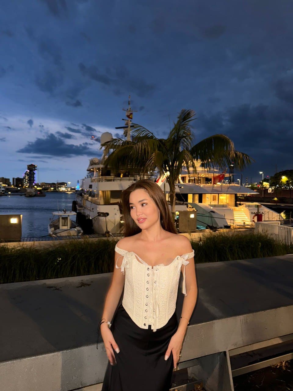 Di (23) | Enschede escort