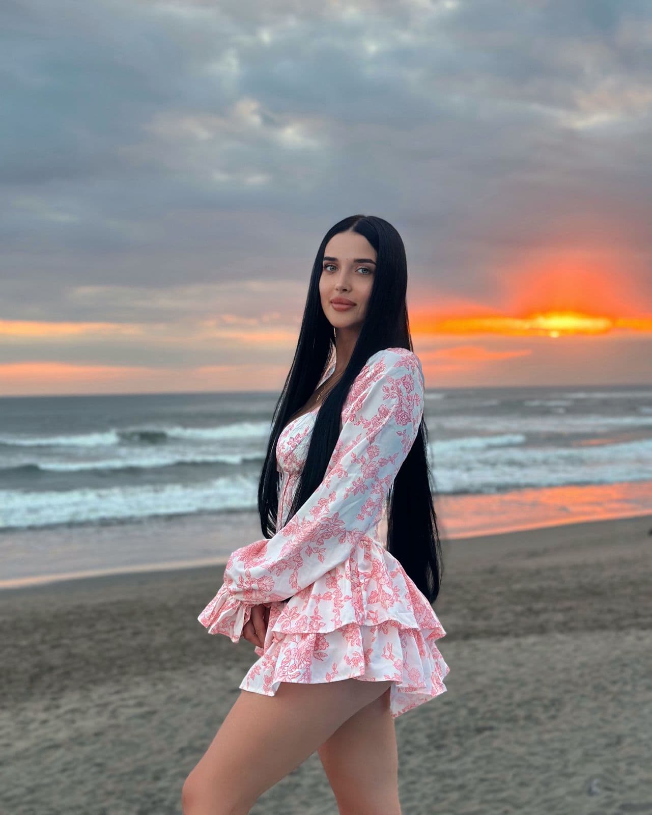 Stesha, brunette slanke escort Amsterdam