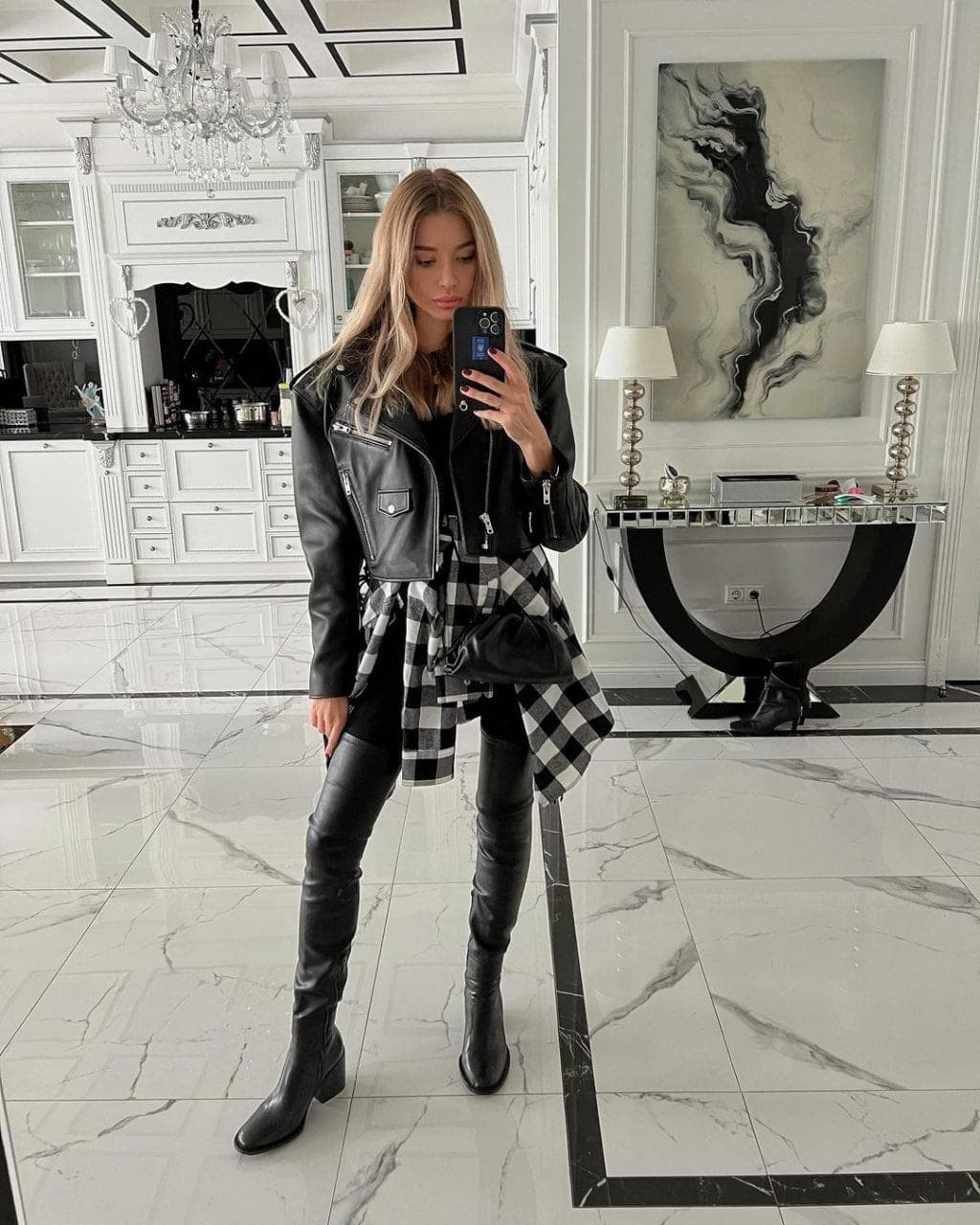 Lana, 22 — escort in Groningen