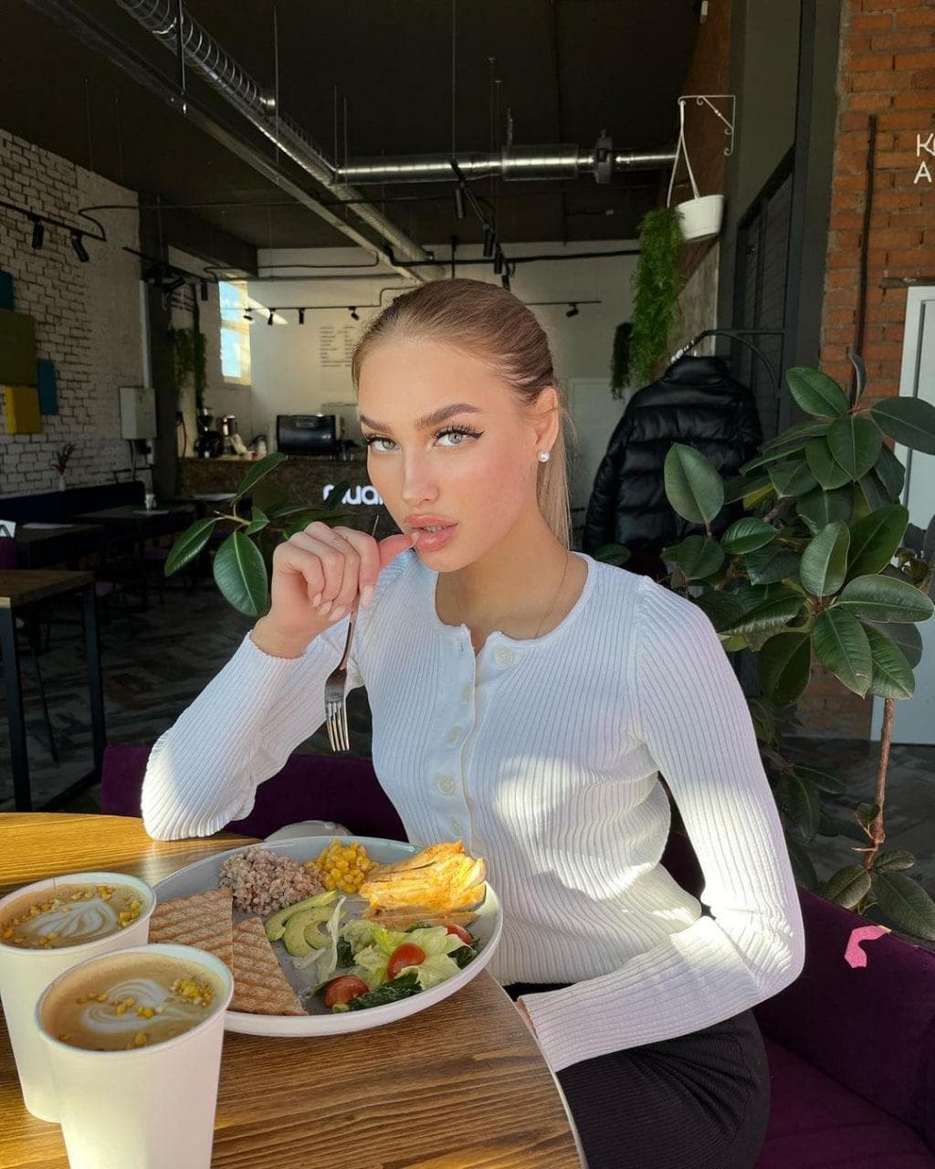 Mila — 23-jarige escort in Den Haag